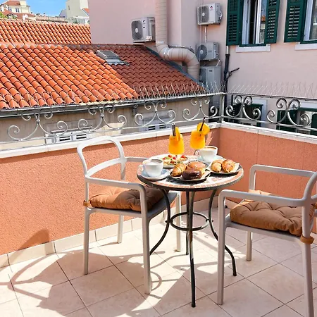 Morei Historical Apartman *